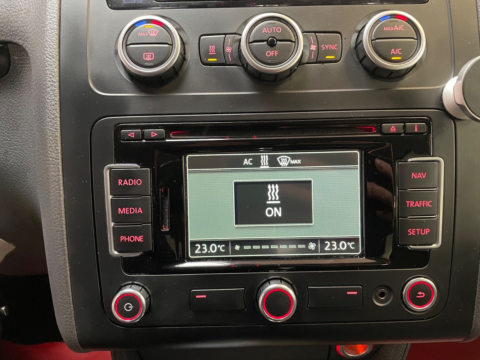 Billede af VW Touran 2,0 TDi 140 Highline DSG BMT Van