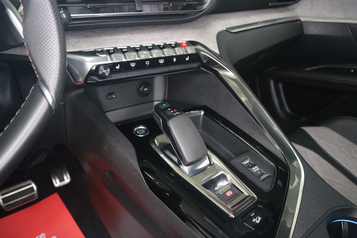 Peugeot 3008 Hybrid4 GT Line EAT8