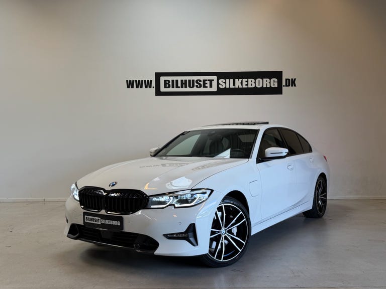BMW 330e Sport Line aut.