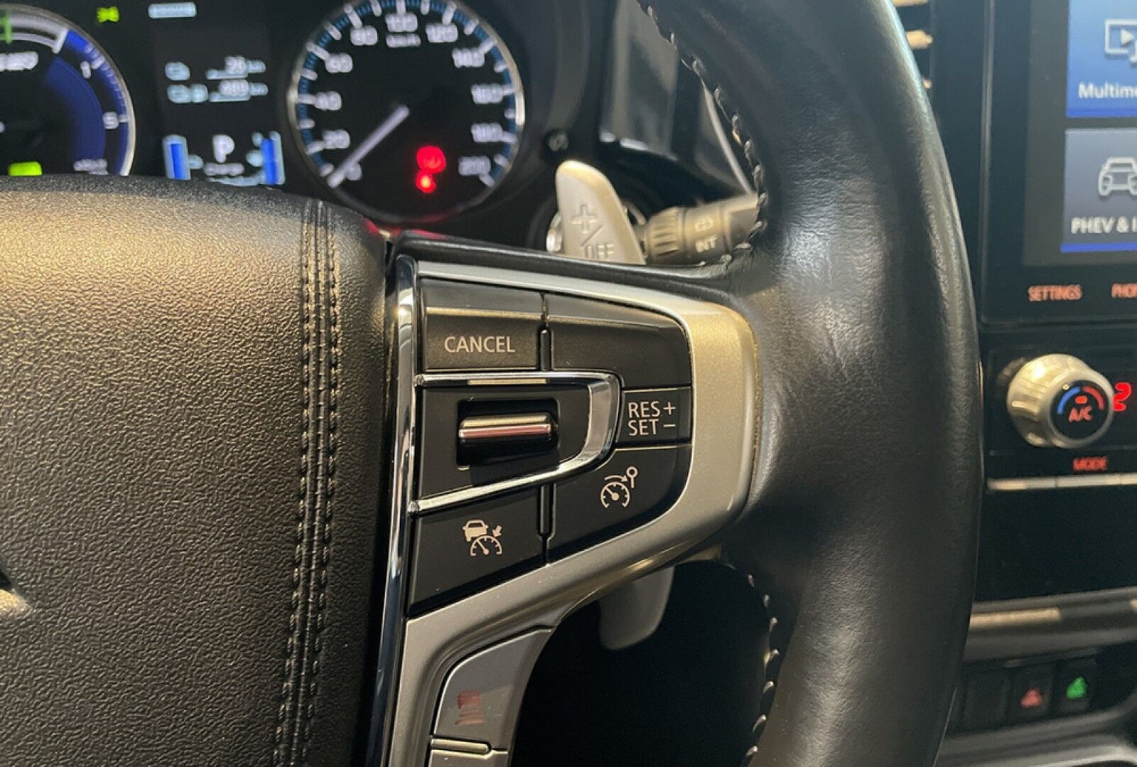 Mitsubishi Outlander PHEV Intense CVT 4WD