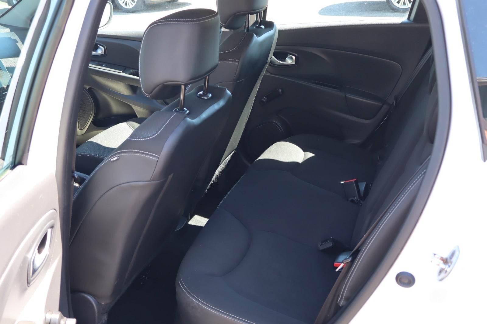 Billede af Renault Clio IV 1,5 dCi 75 Expression Sport Tourer