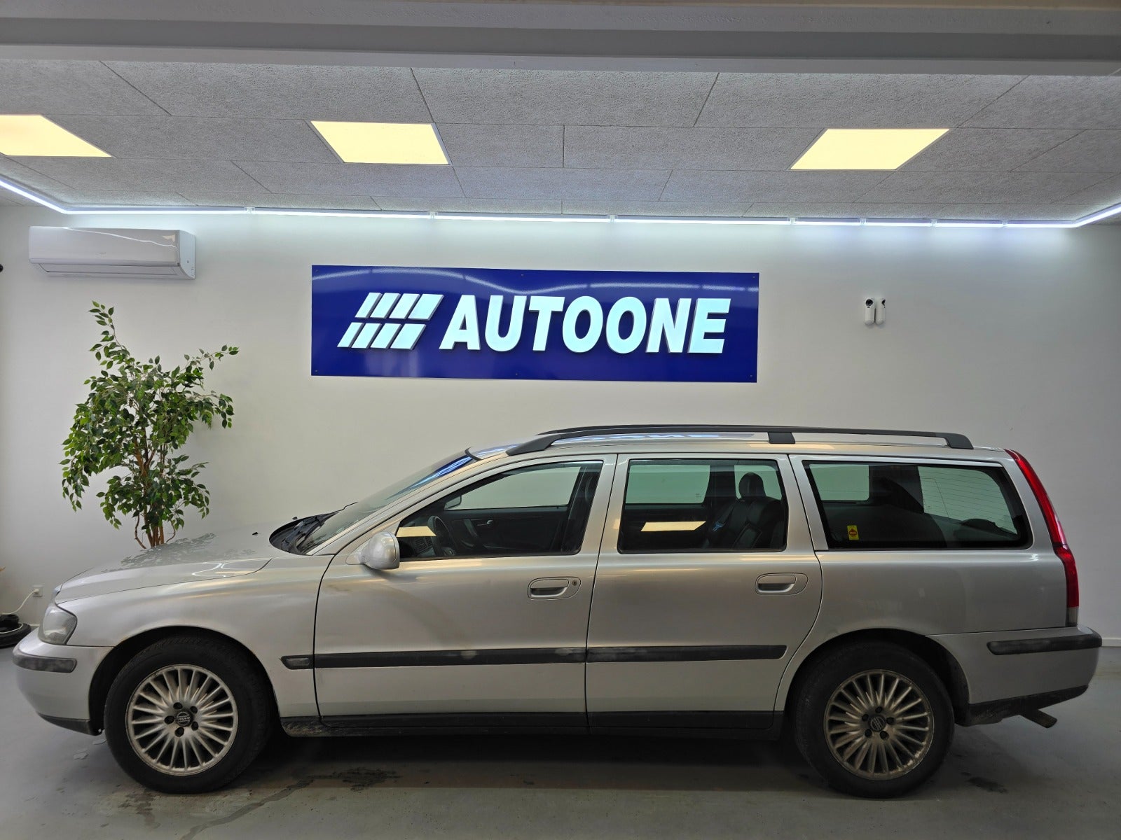 Billede af Volvo V70 2,4 140 aut.