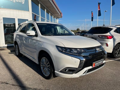 Mitsubishi Outlander 2,4 PHEV Intense CVT 4WD 5d
