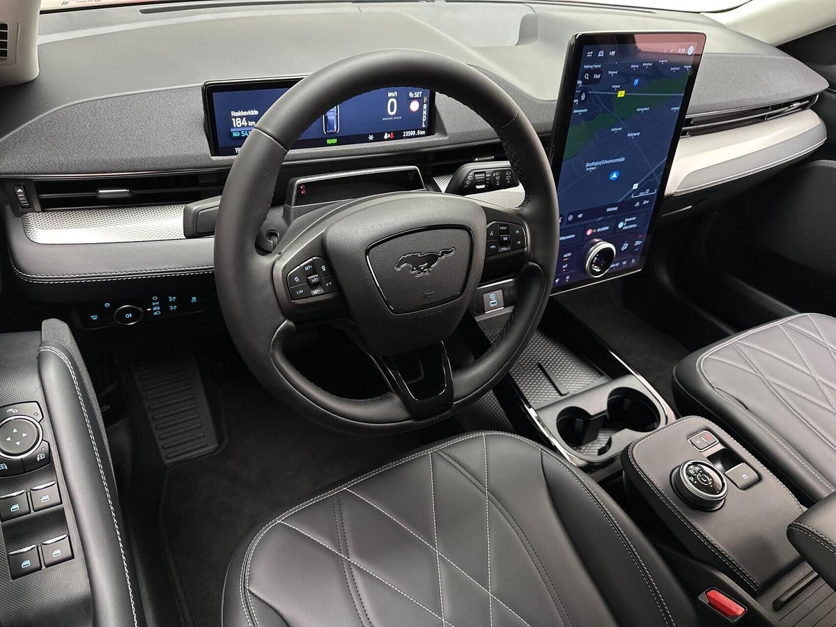 Ford Mustang Mach-E Standard Range billede 3