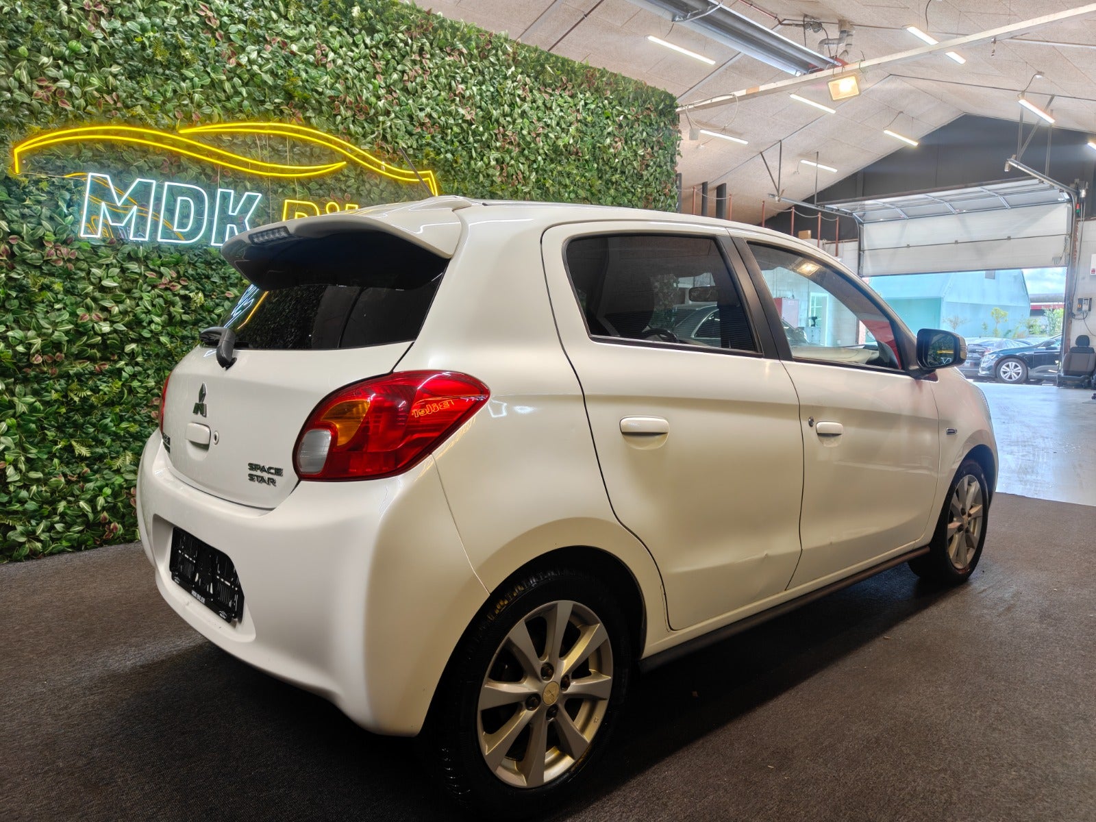 Billede af Mitsubishi Space Star 1,2 Black & White