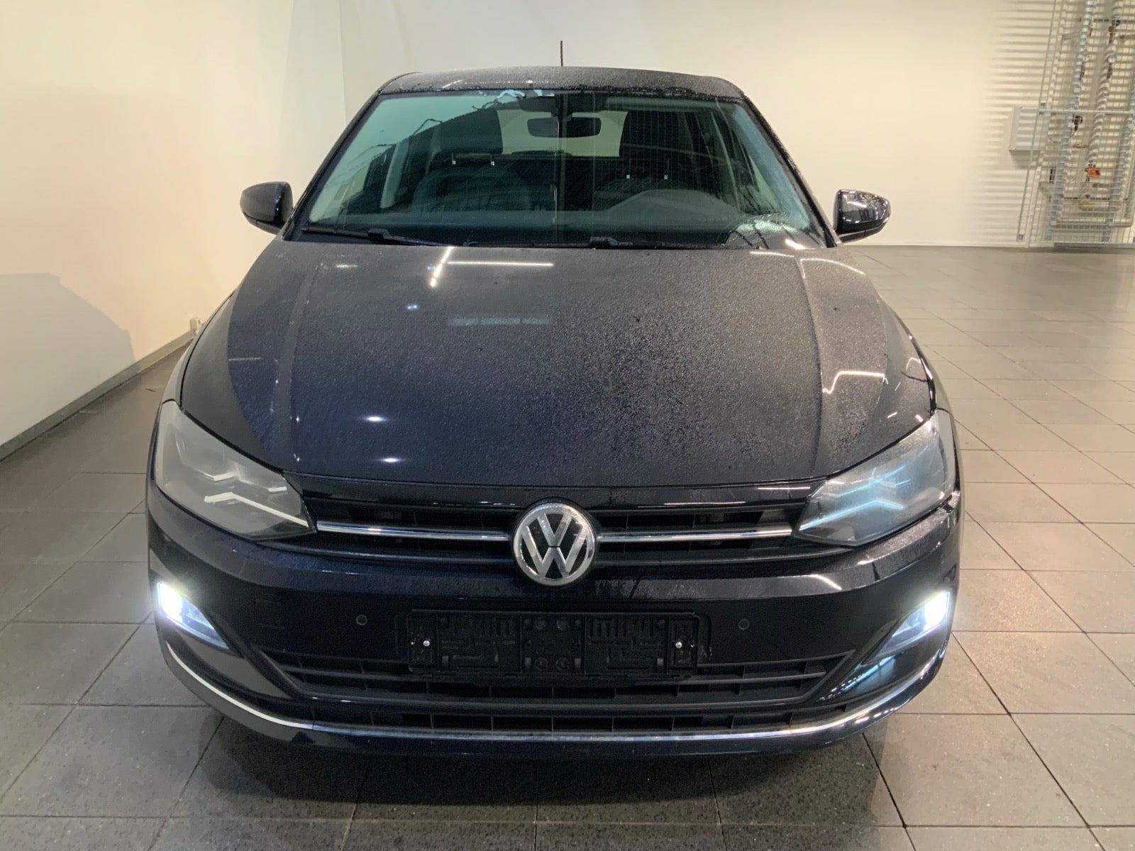 VW Polo (2/8)