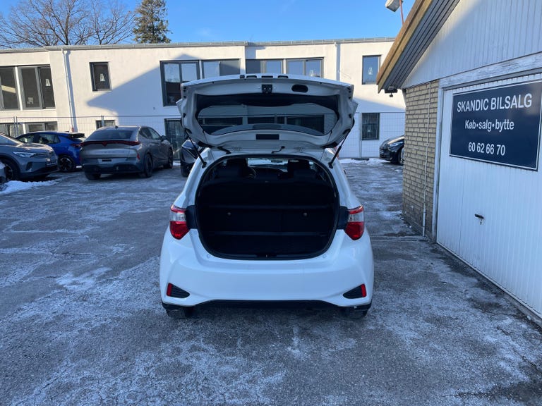 Toyota Yaris Hybrid H2 Exclusive e-CVT