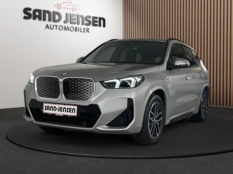 BMW iX1 xDrive30 M-Sport