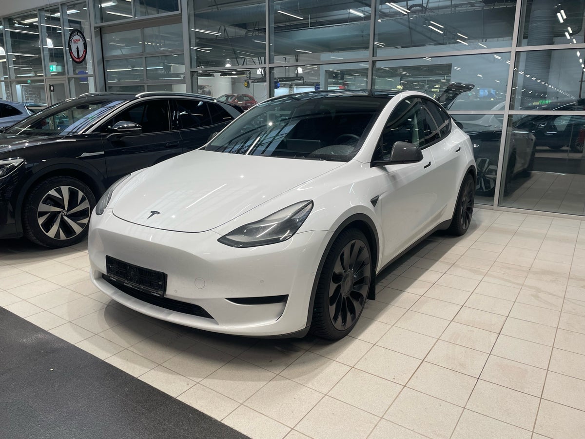 Tesla Model Y Performance AWD billede 1