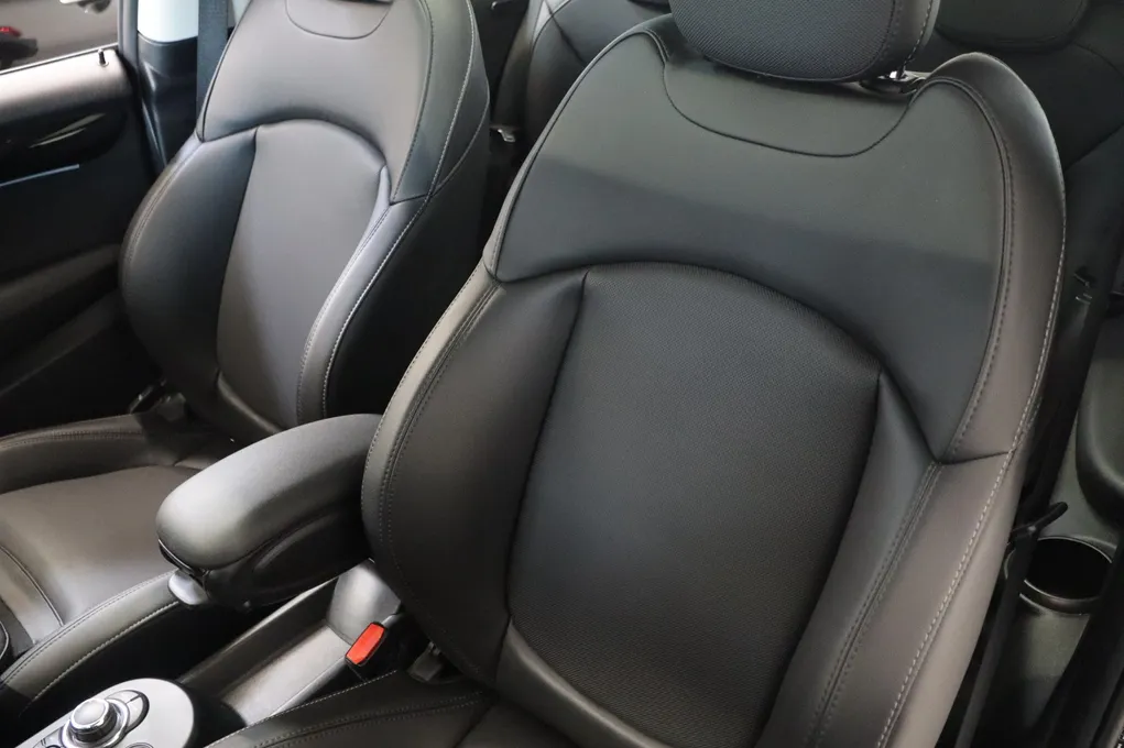 MINI Cooper SE Camden Edition