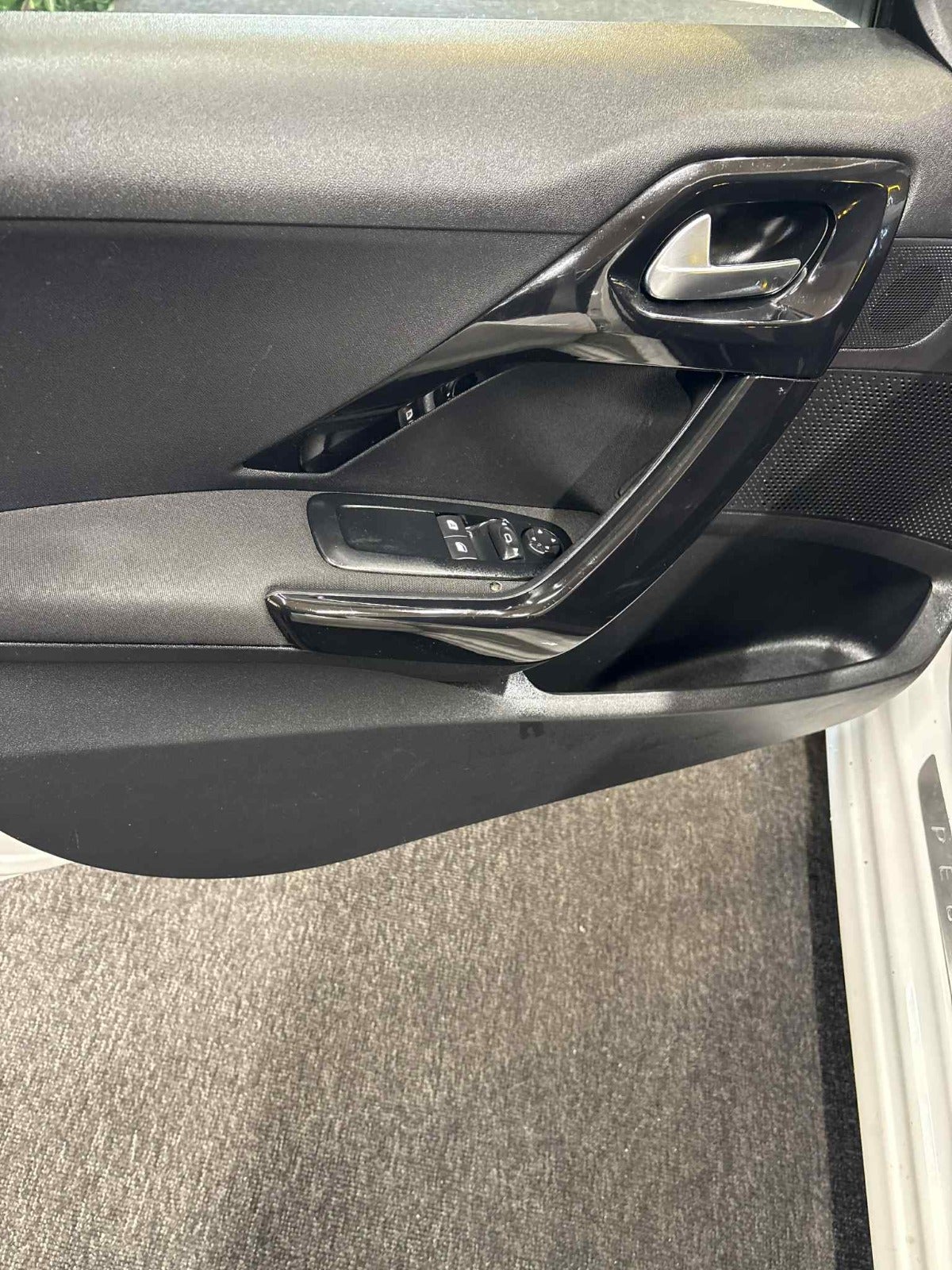 Billede af Peugeot 208 1,2 VTi Active