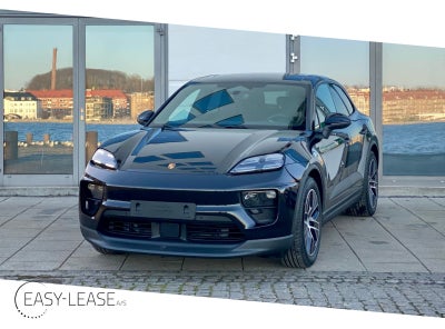 Porsche Macan   5d