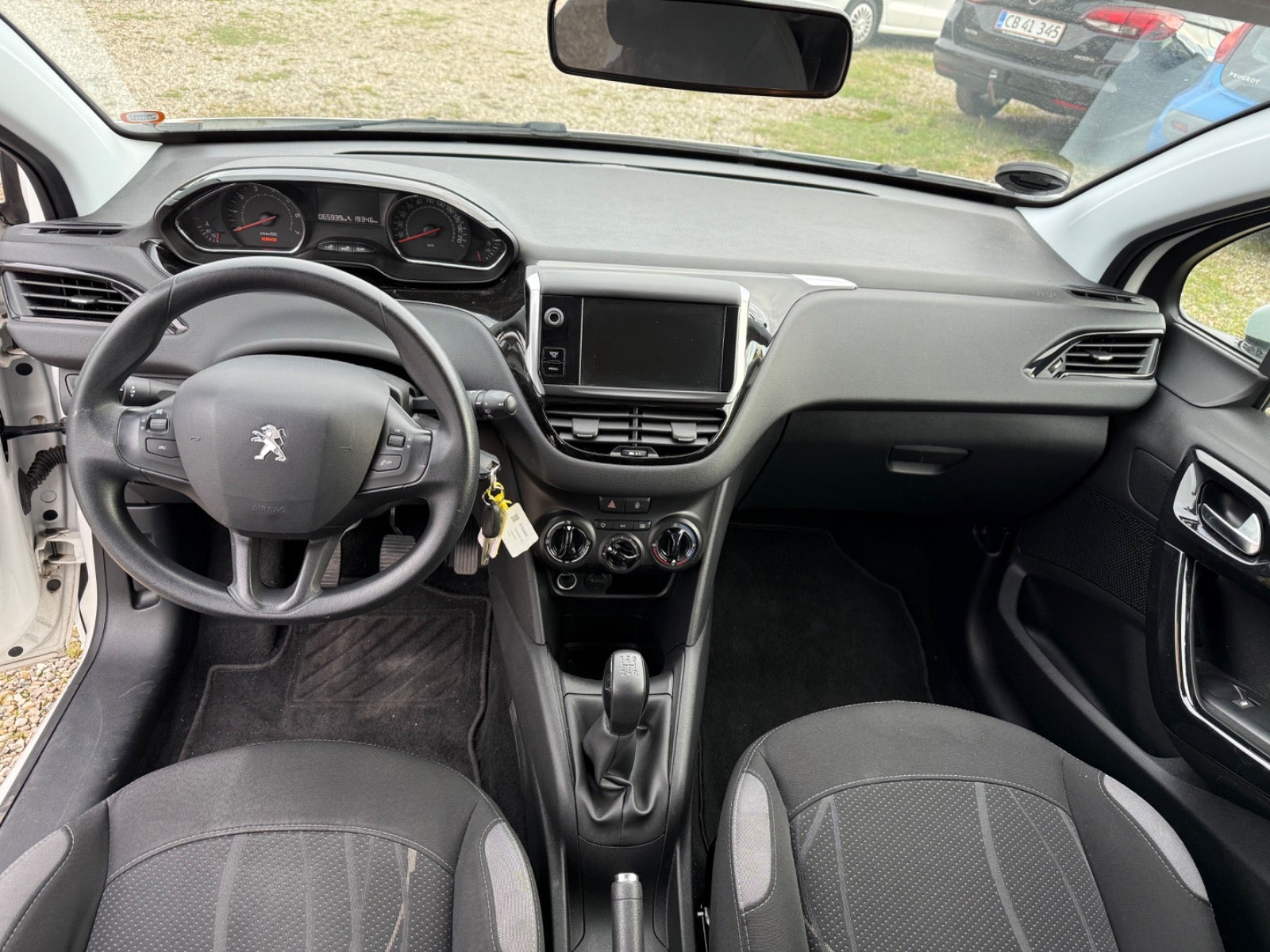 Peugeot 208 2013