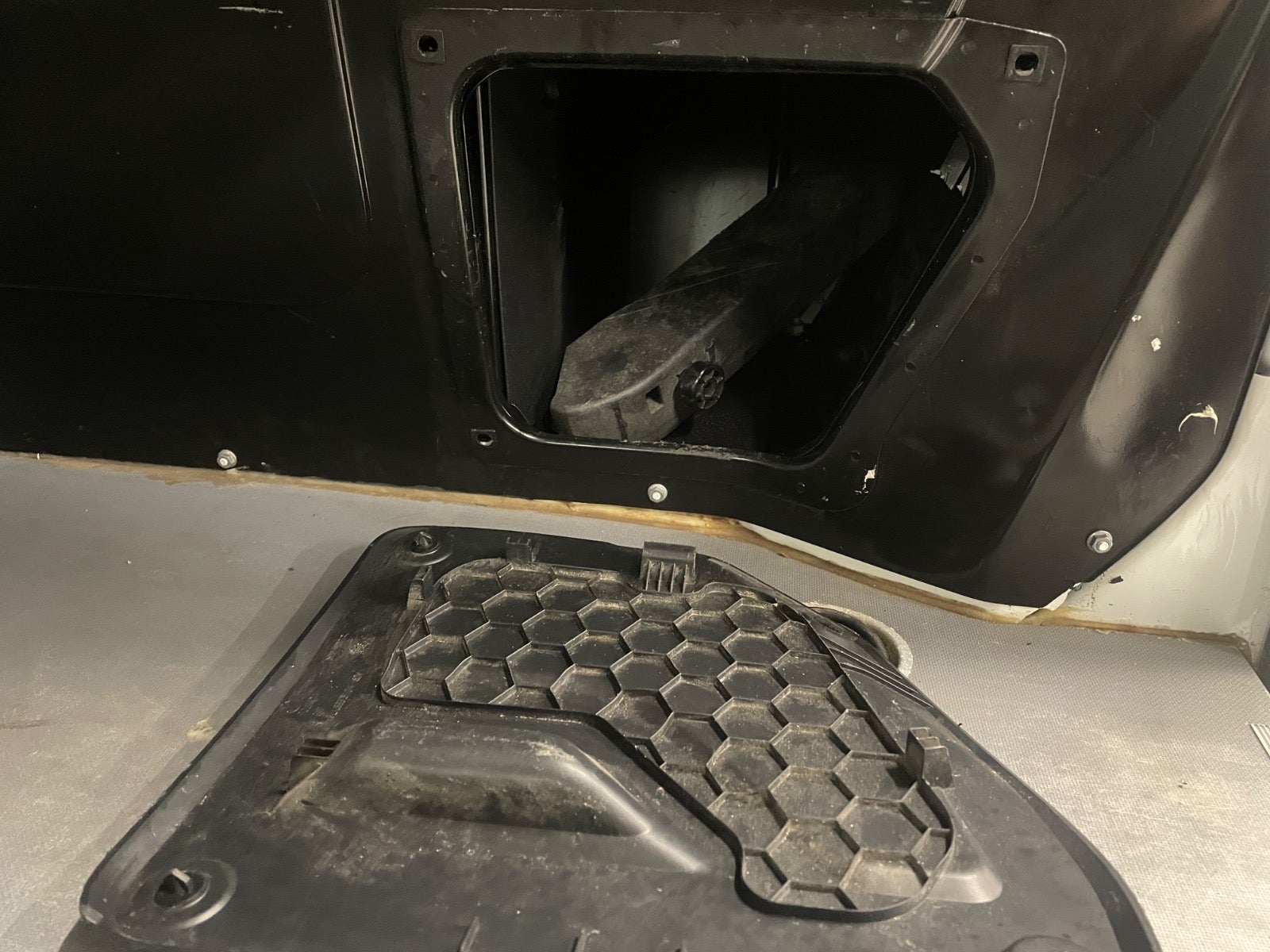 Billede af VW Transporter 2,0 TDi 110 Kassevogn lang