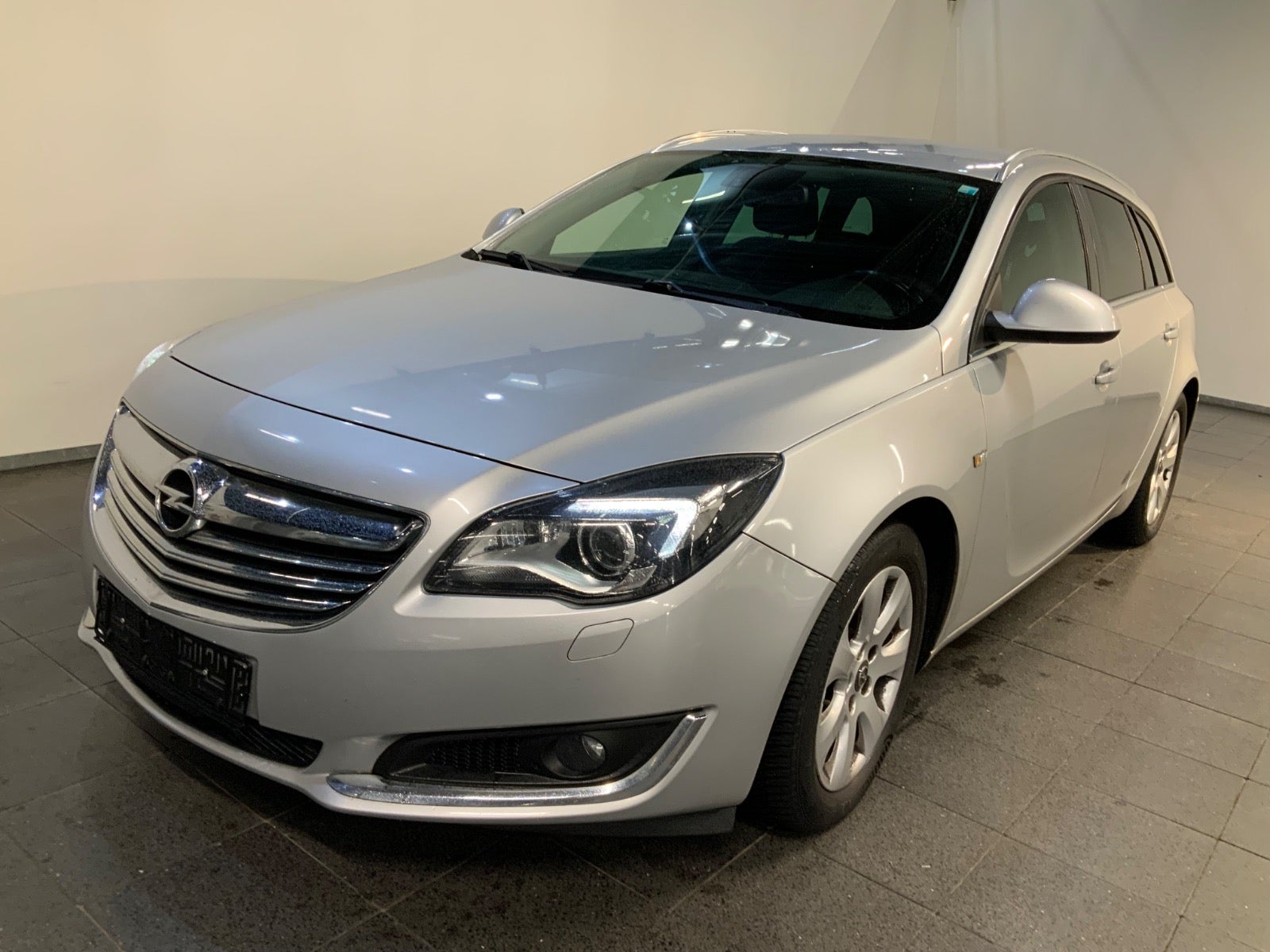 Opel Insignia (1/8)