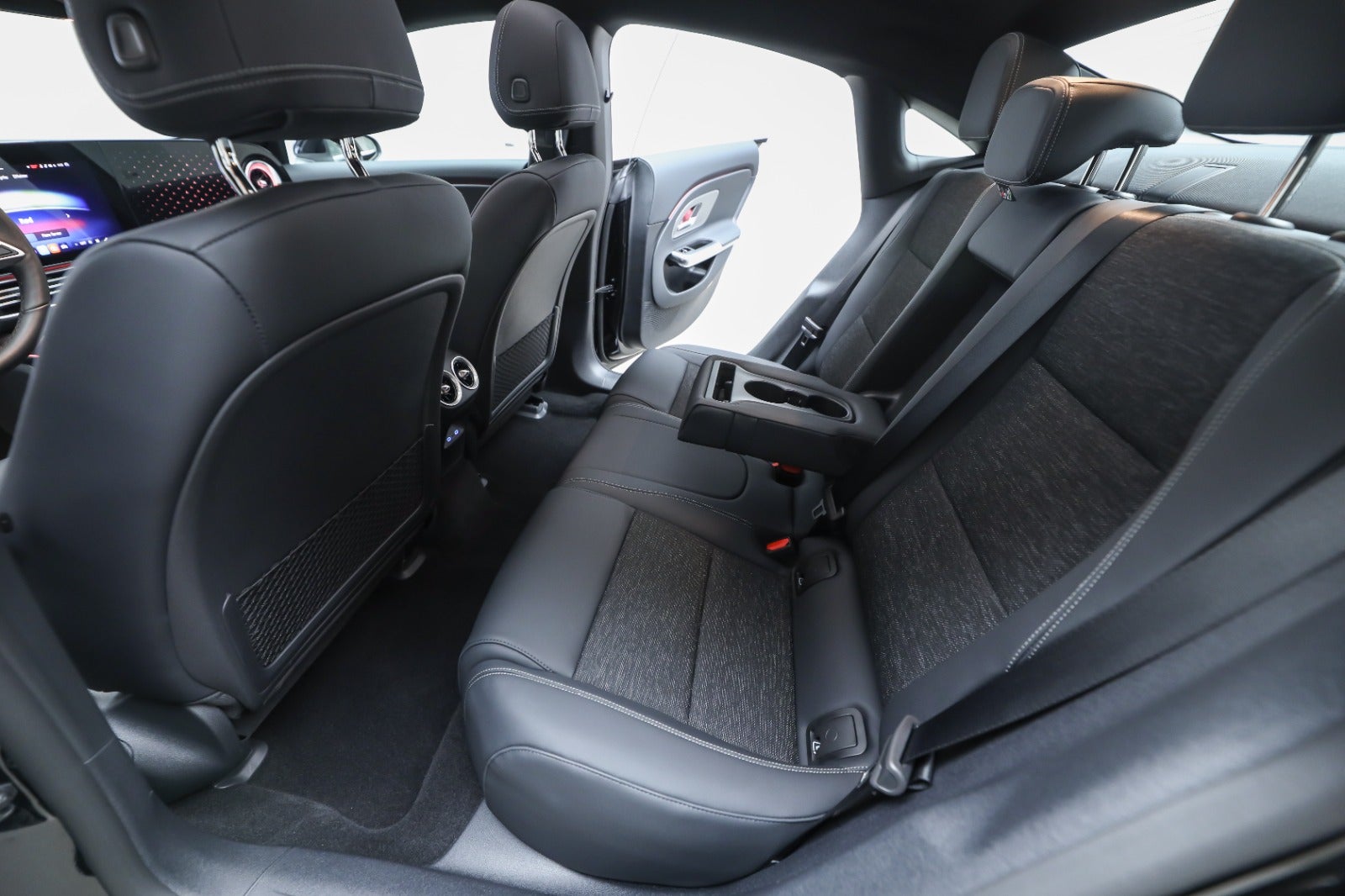 Mercedes-Benz CLA 250+ (5/8)