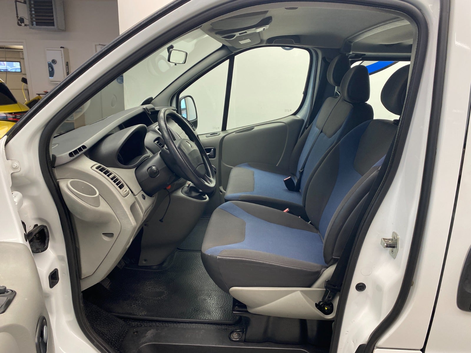 Billede af Renault Trafic T27 2,0 dCi 115 L1H1 Kombi