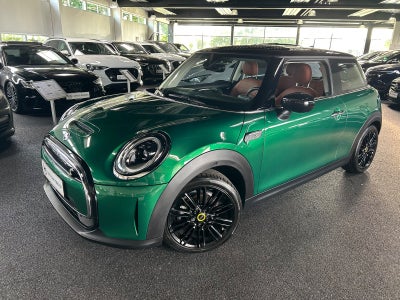 MINI Cooper SE  Classic Trim 3d