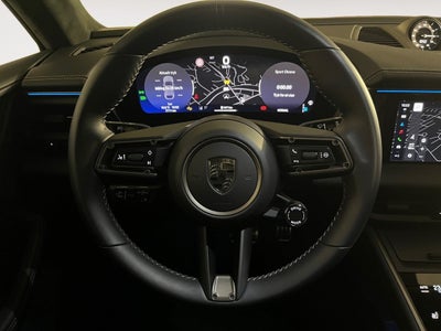 Porsche Macan Turbo Van