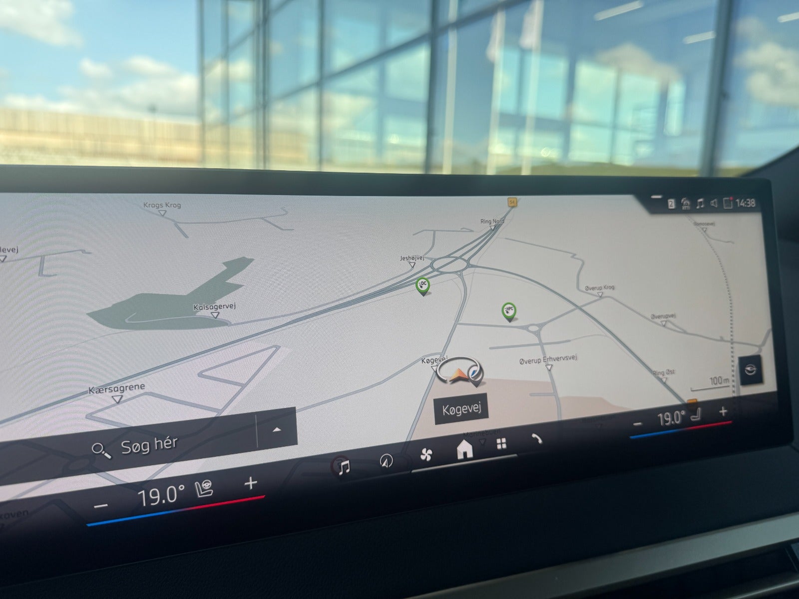 BMW iX xDrive50 Supercharged 5d - 14