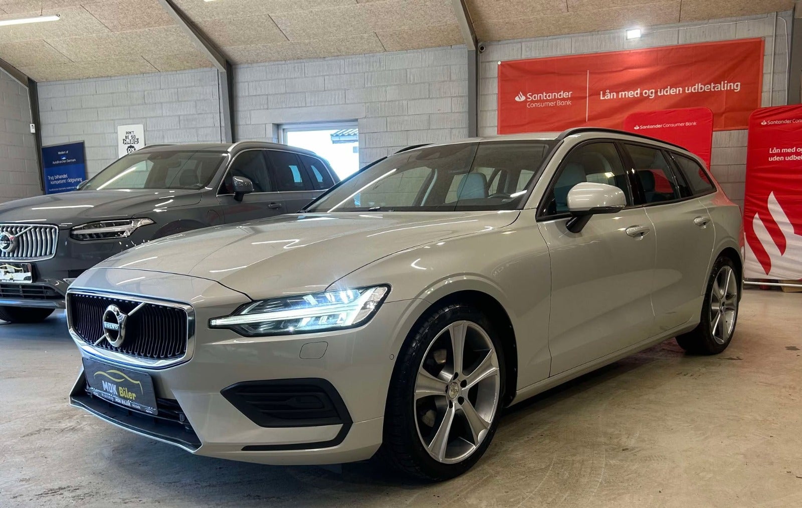 Billede af Volvo V60 2,0 D4 190 R-Design aut.