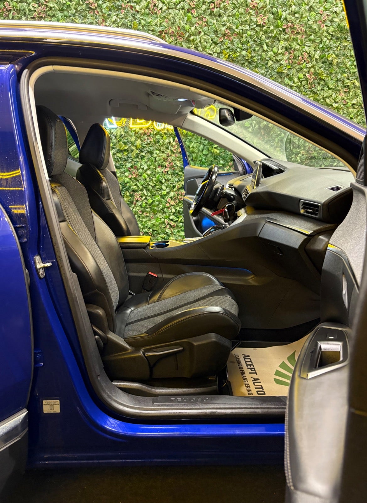 Billede af Peugeot 3008 1,6 BlueHDi 120 Allure EAT6