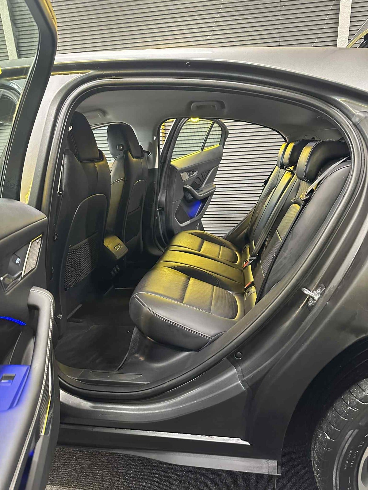 Billede af Jaguar I-Pace  EV400 HSE AWD