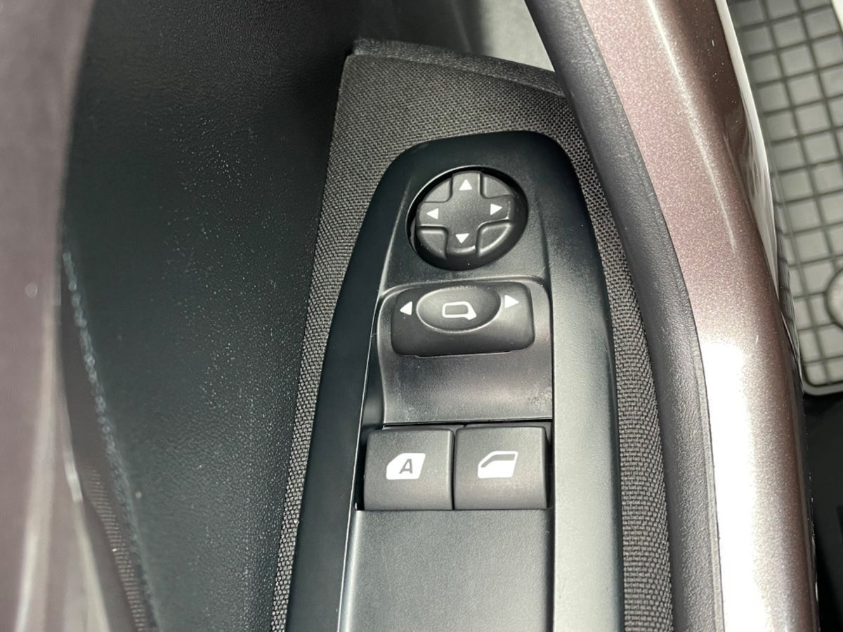 Billede af Peugeot 2008 1,2 VTi 82 Active