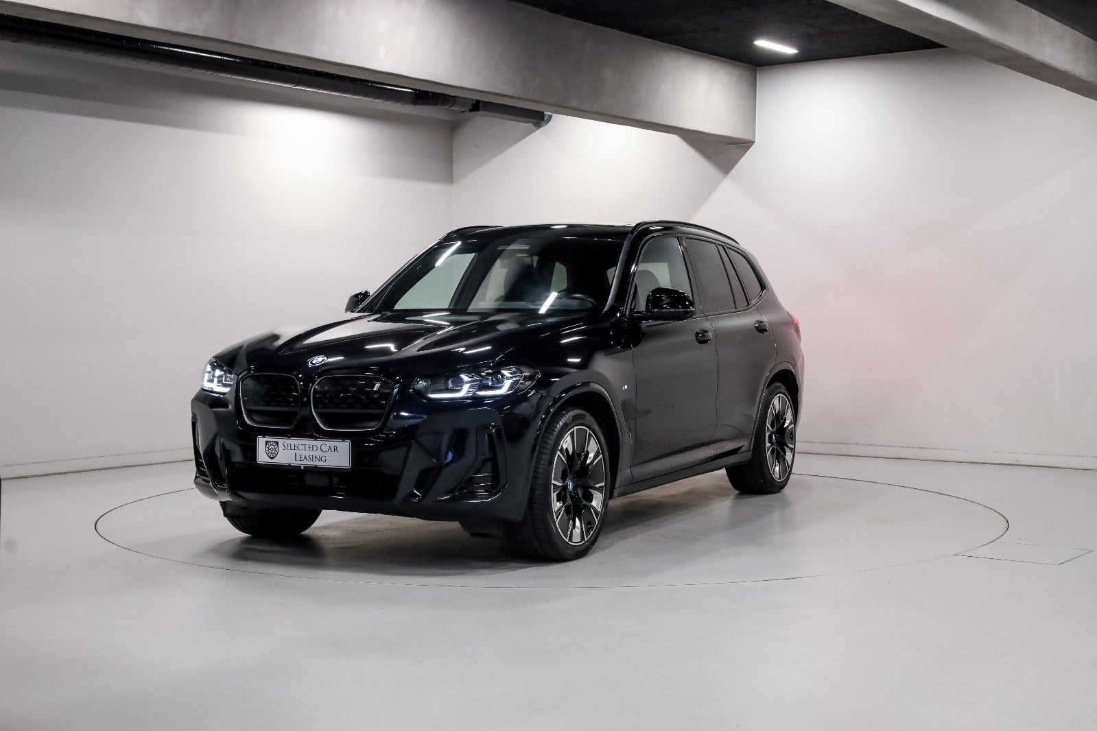 BMW iX3 Charged Plus M-Sport