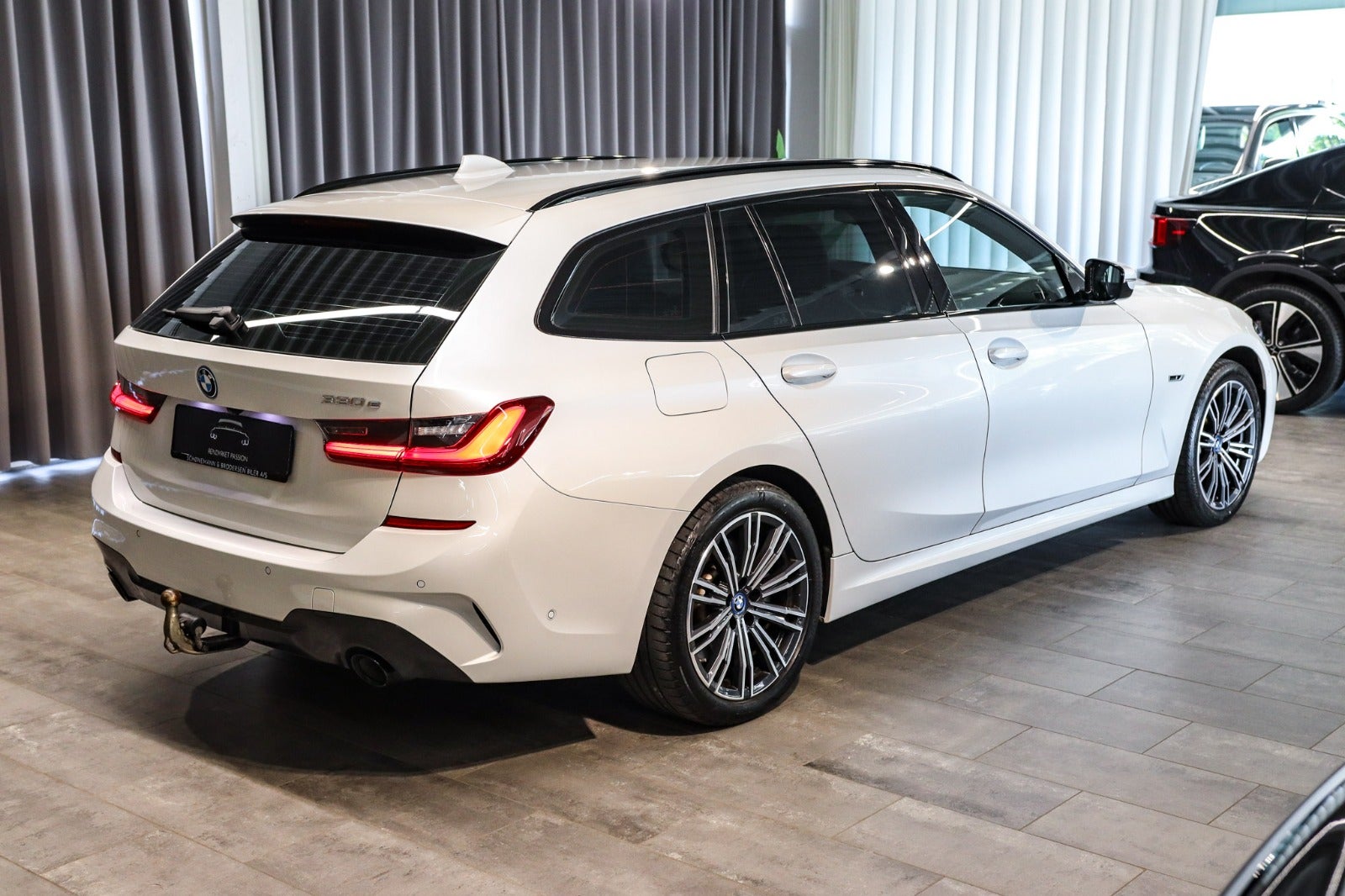 Billede af BMW 330e 2,0 Touring M-Sport aut.