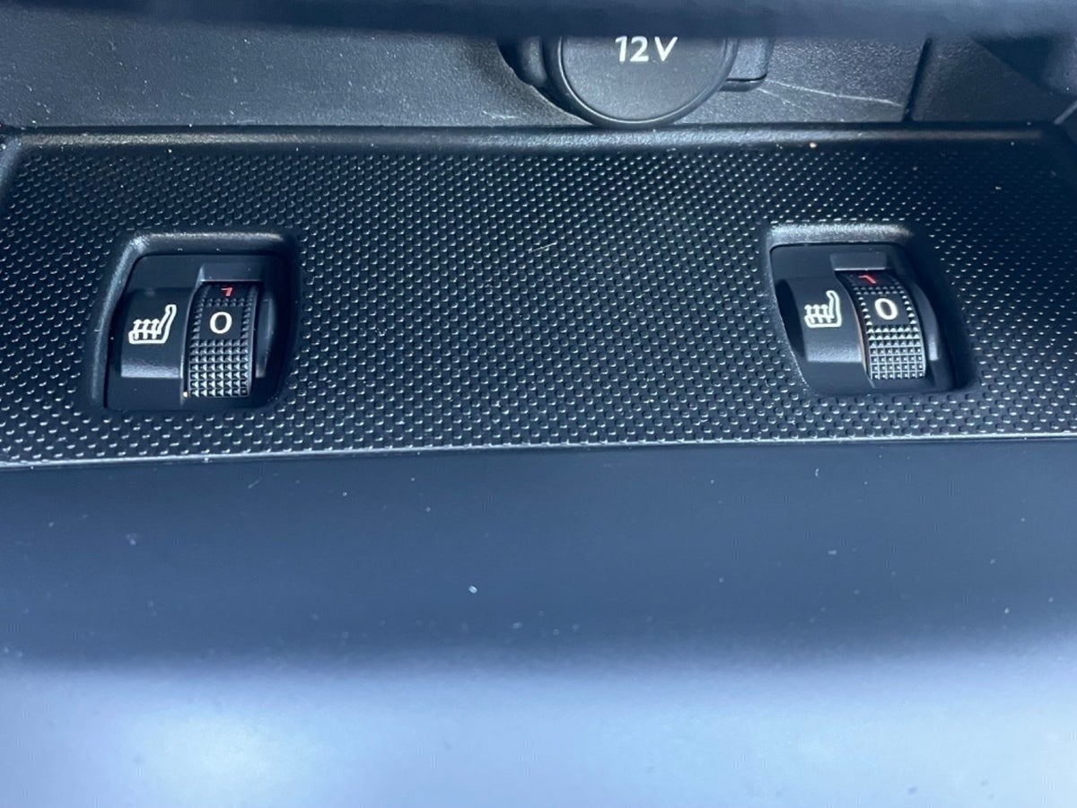 Billede af Peugeot 308 1,6 BlueHDi 120 Allure Sky SW