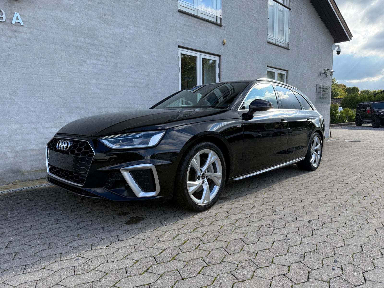 Audi A4 TFSi S-line plus Avant S-tr.