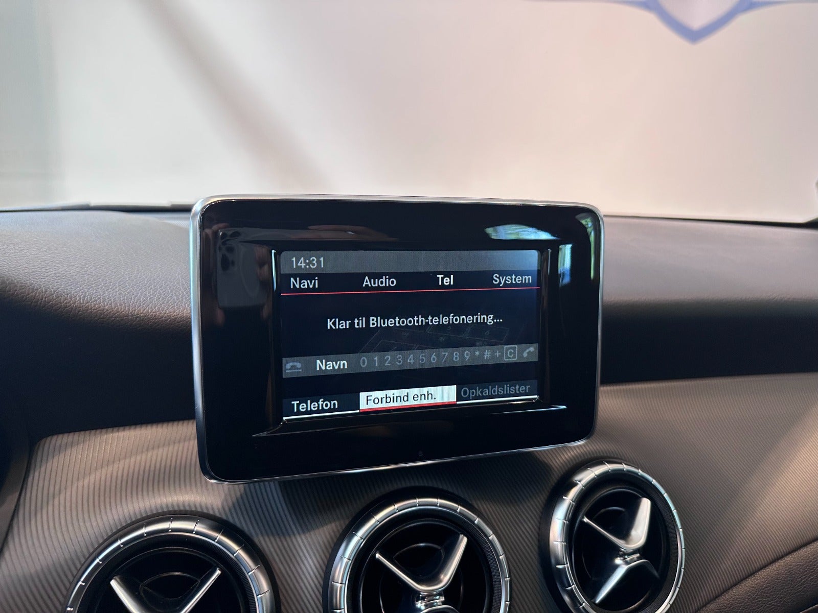 2014 Mercedes CLA200