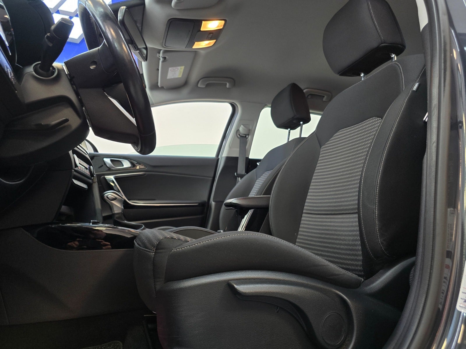 Billede af Kia Ceed 1,6 PHEV Prestige SW DCT