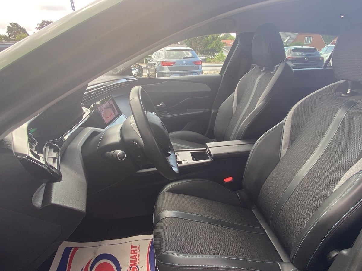 Billede af Peugeot 308 1,6 Hybrid First Selection EAT8