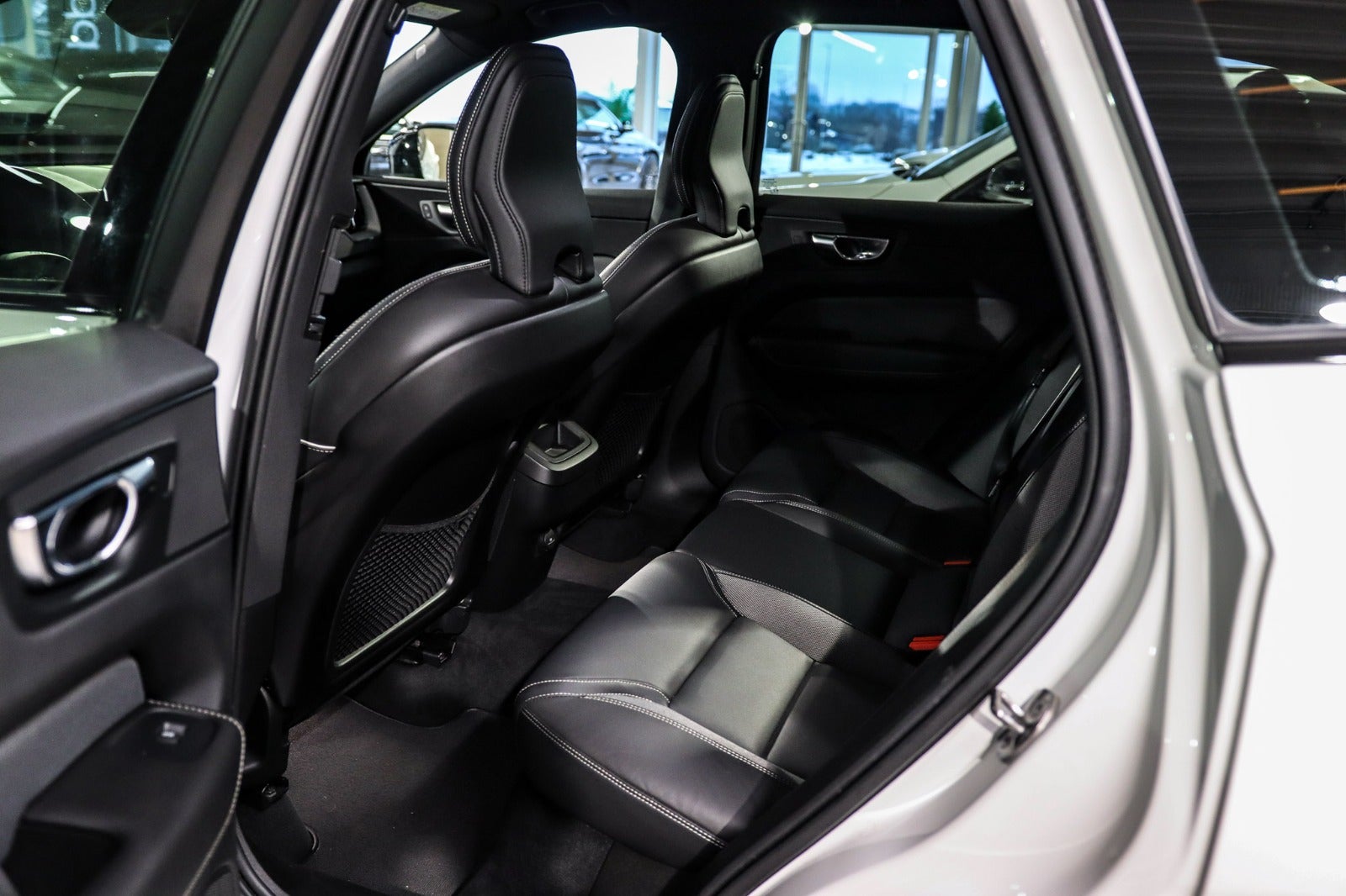 Billede af Volvo XC60 2,0 B4 197 R-Design aut.