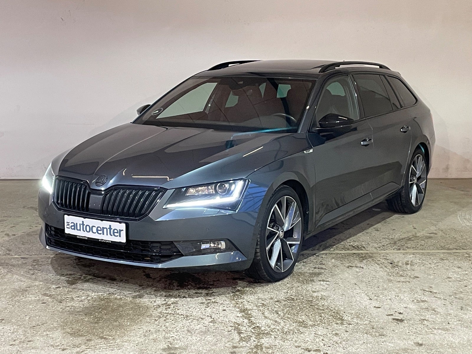 Skoda Superb TDi 190 Sportline Combi DSG
