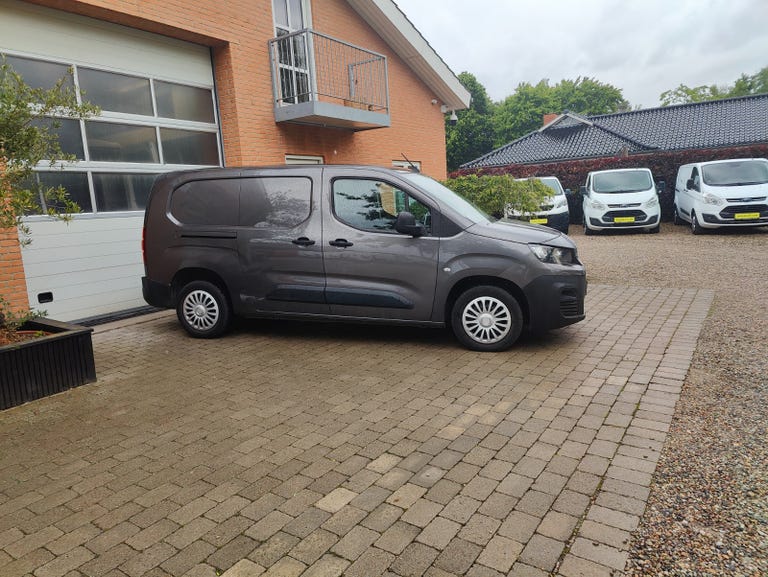 Citroën Berlingo BlueHDi 100 L2 ProffLine Van
