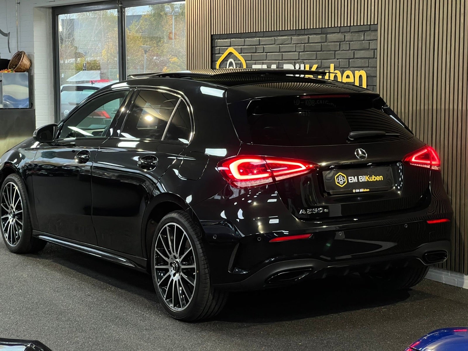 Mercedes A250 e AMG Line Night Edition aut.