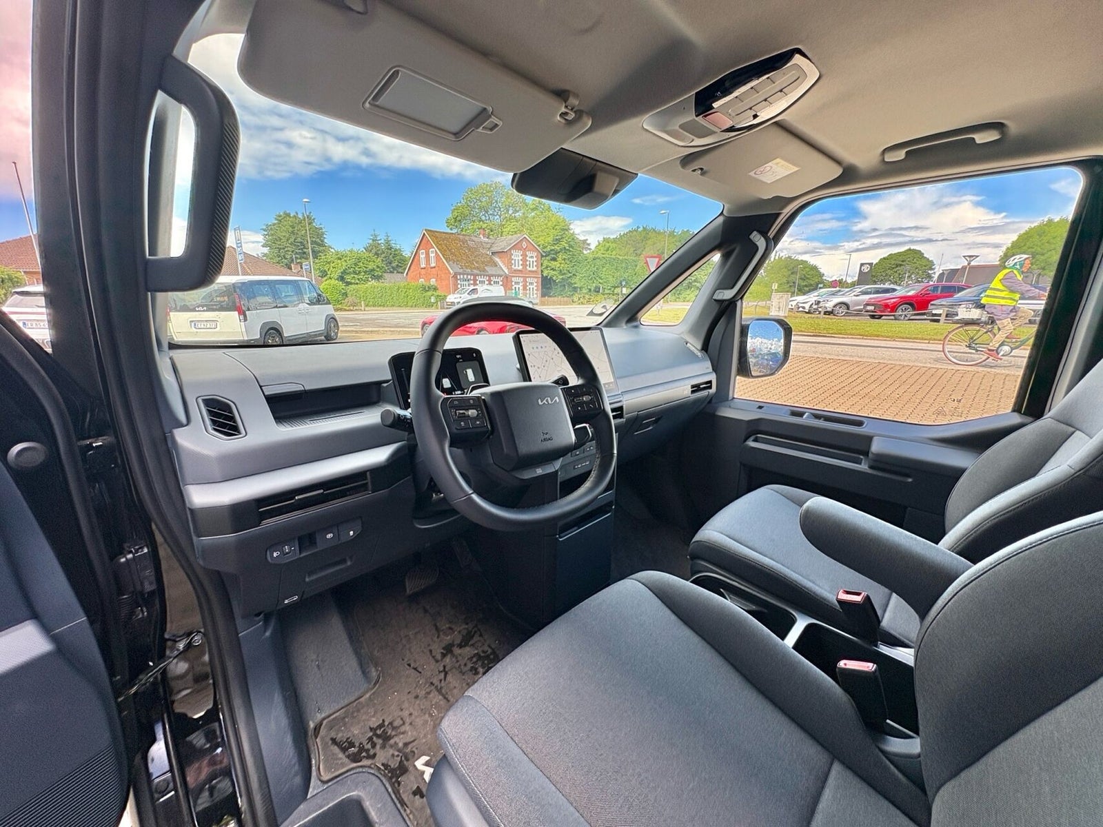 Kia PV5 Cargo L1H1 Long Range Work Pro