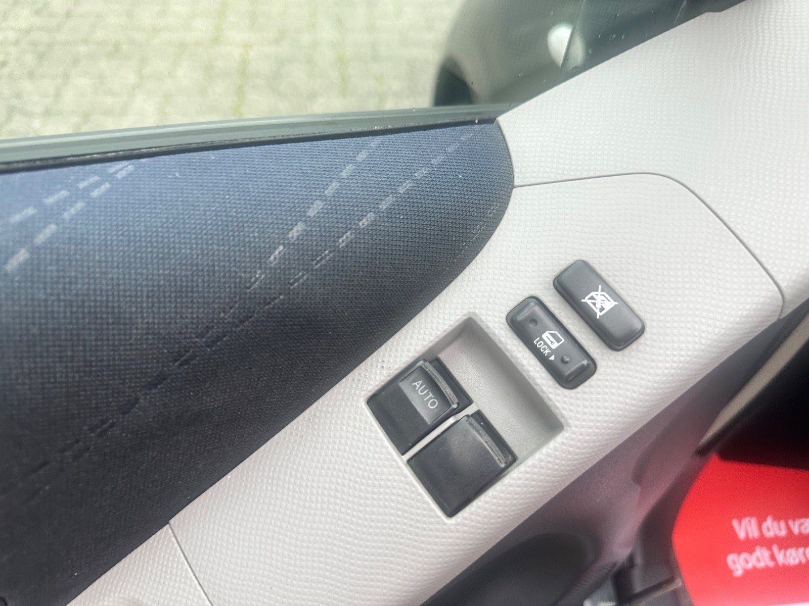 Toyota Yaris VVT-i Terra