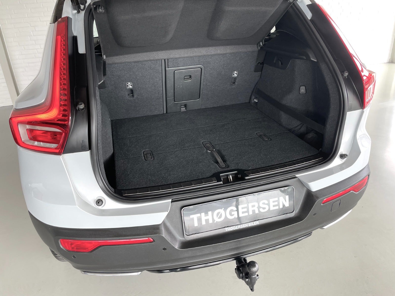 Billede af Volvo XC40 2,0 T4 190 R-Design aut.