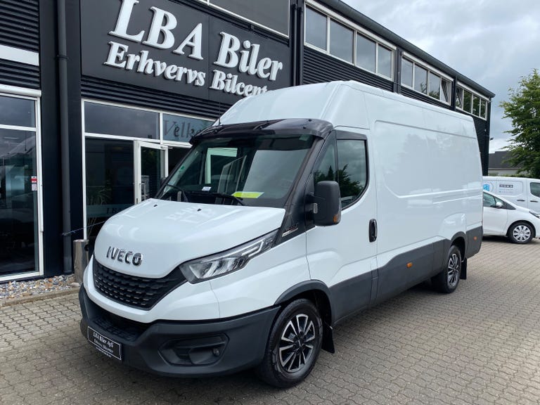 Iveco Daily 35S21 12m³ Van AG8