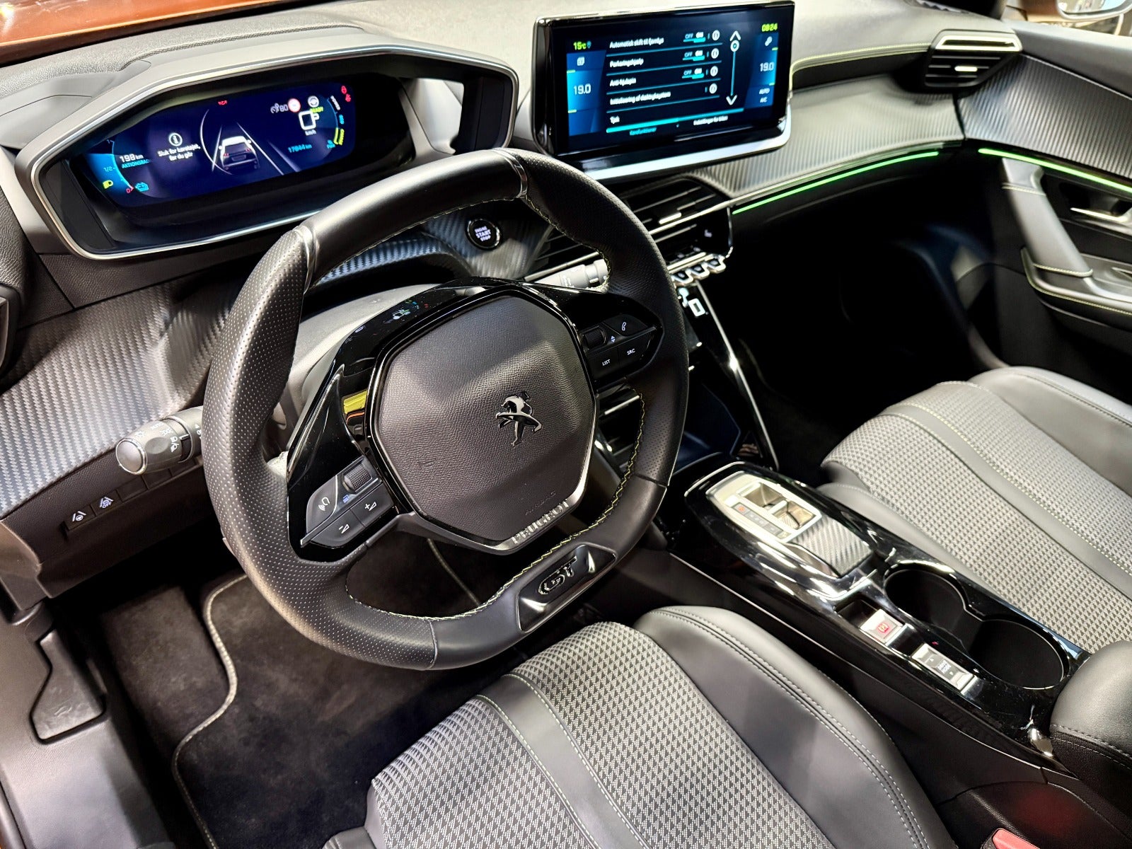 Billede af Peugeot e-2008 50 GT