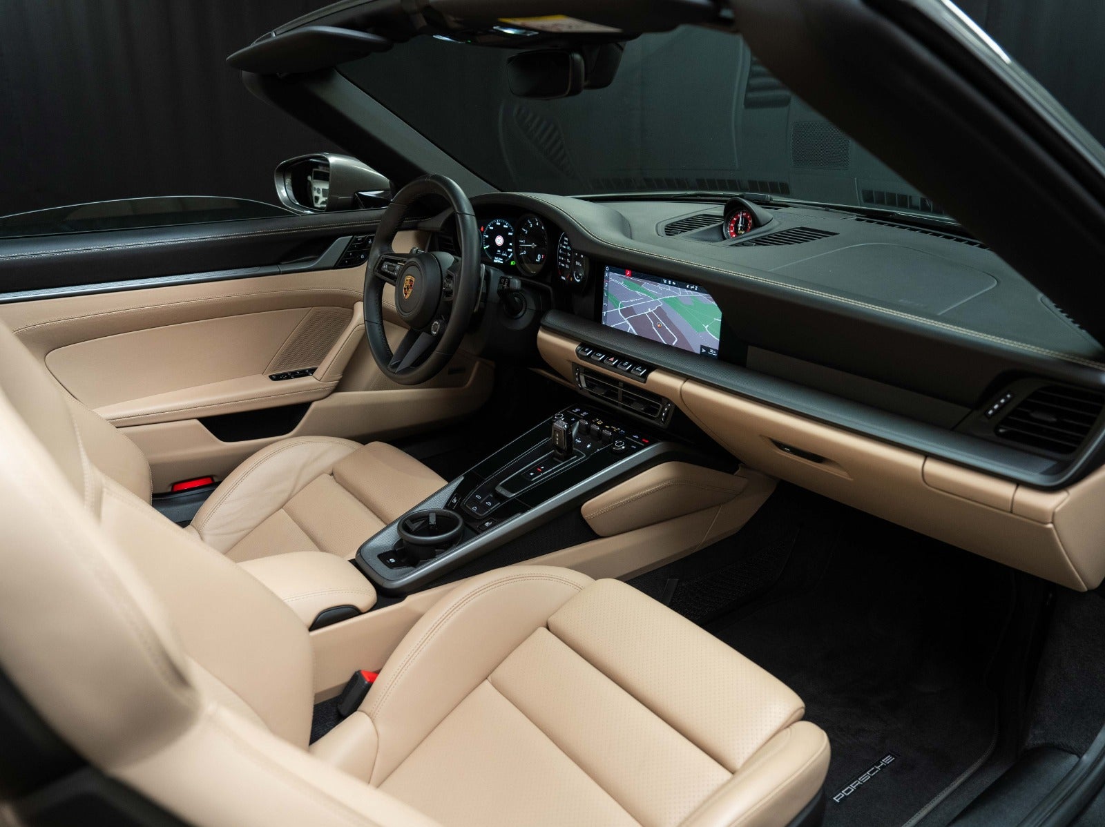 Gallery image 18 of 19