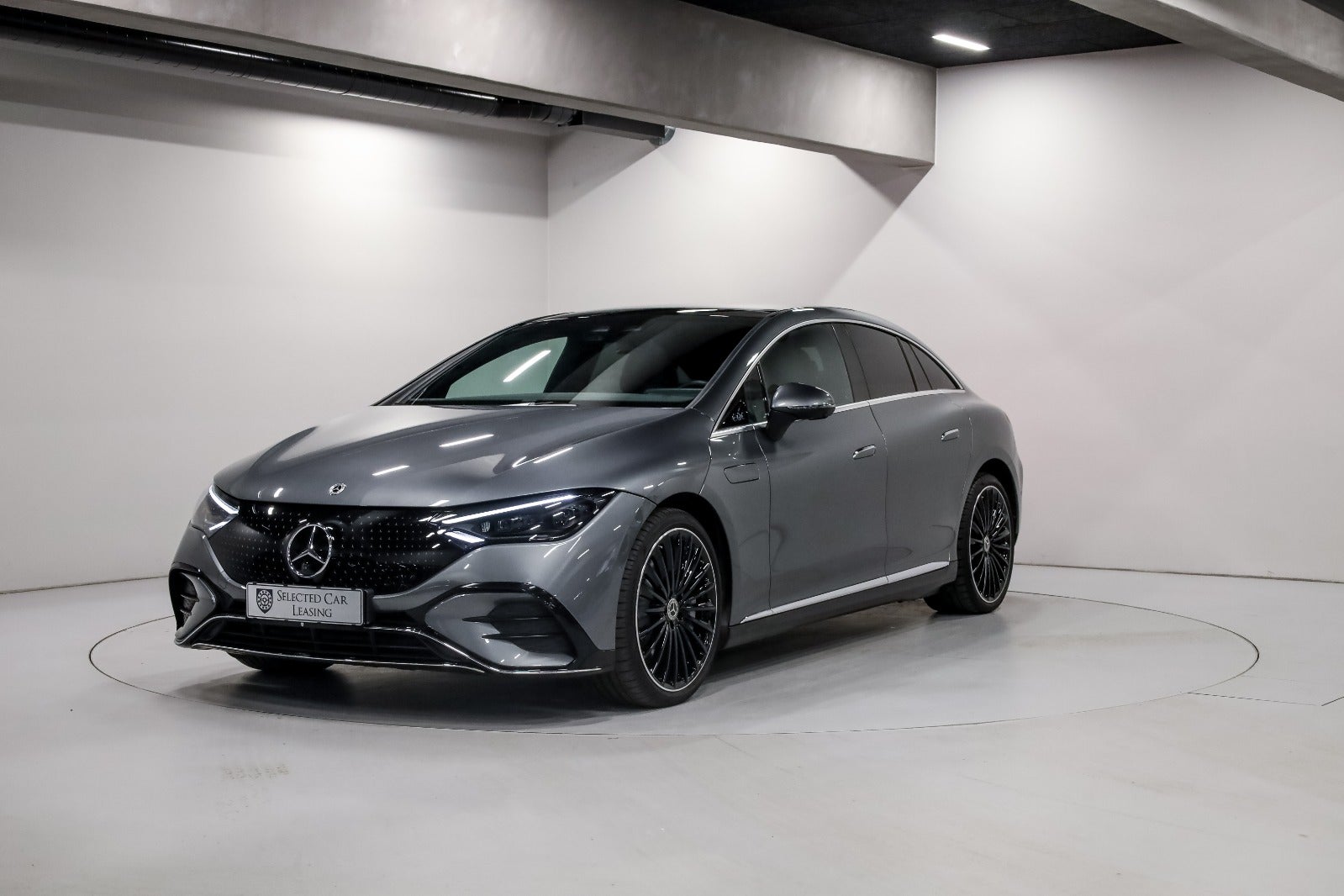 Mercedes-Benz EQE350 AMG Line