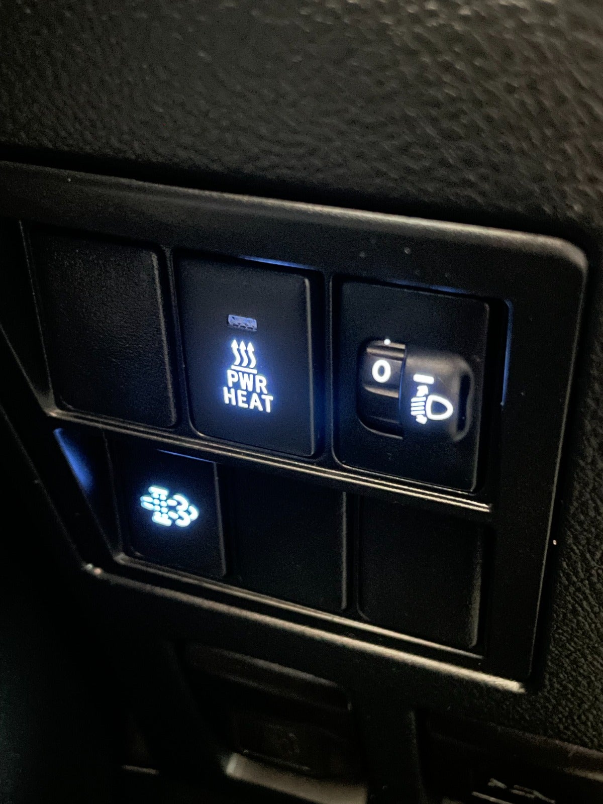 Billede af Toyota HiLux 2,4 D-4D 150 T3 Db.Kab aut. 4x4