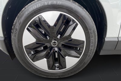Volvo EX30 Extended Range Core