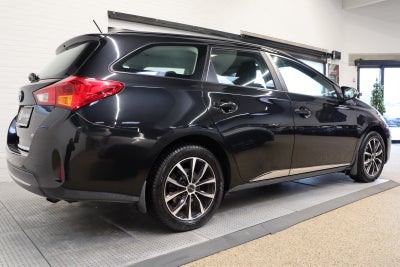 Toyota Auris T2+ Comfort Touring Sports
