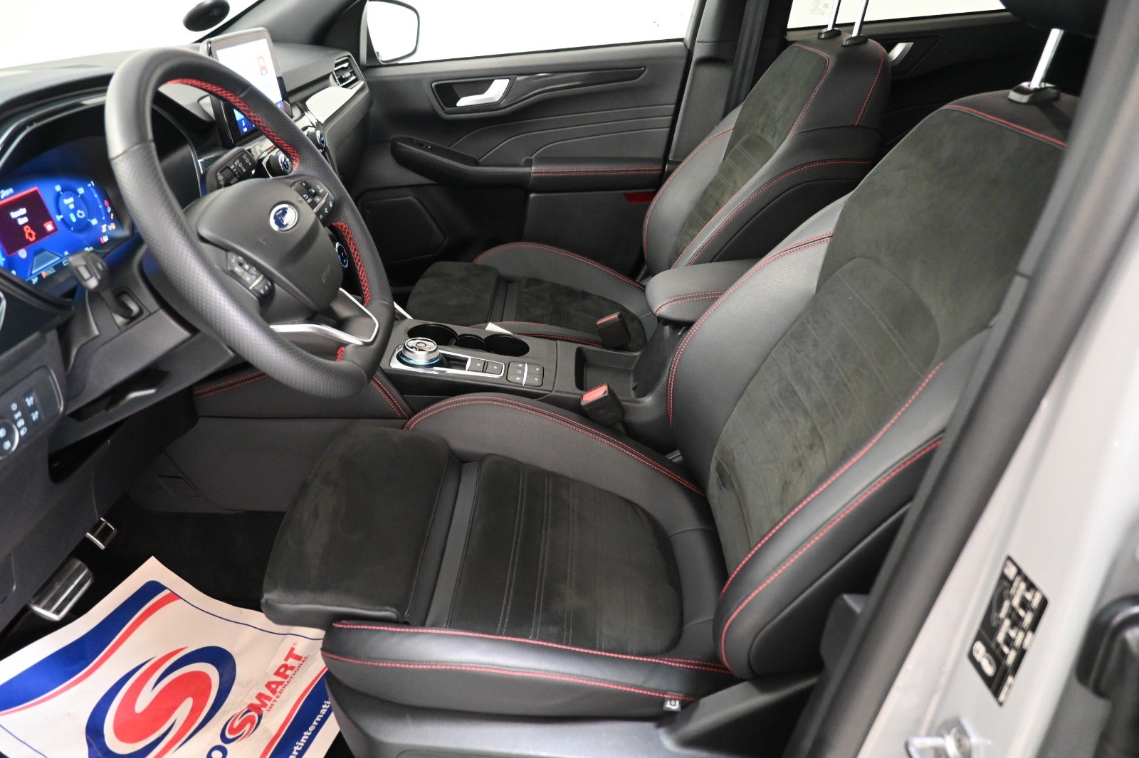 Ford Kuga PHEV Graphite Tech CVT